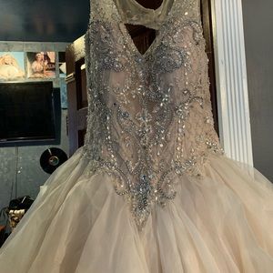 Quinceanera dress, some jewels are missing, Champagne colored